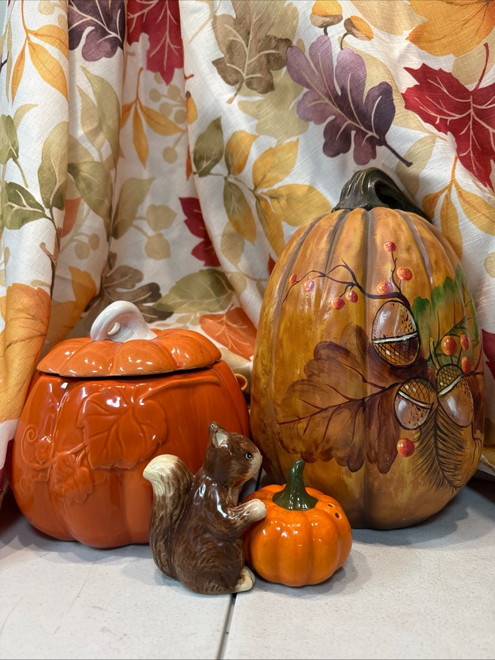 Fall Decor Lot includes salt and pepper shakers, jar/canister, round tablecloth